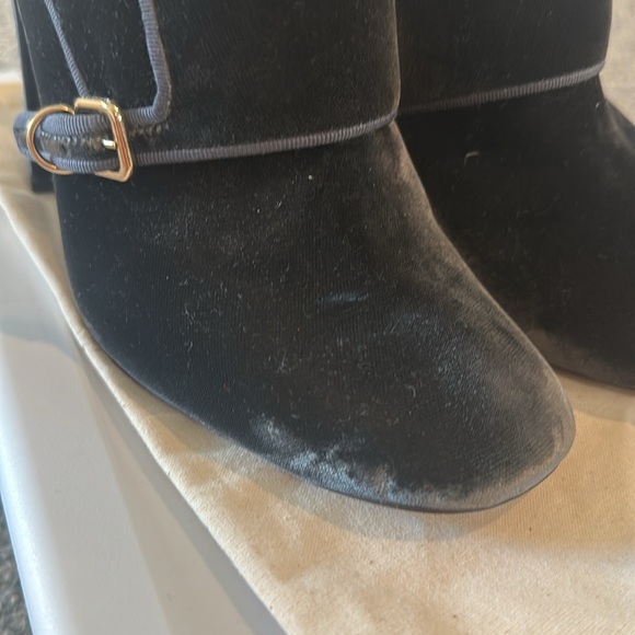 Tory Burch Carly Dark Gray Velvet Ankle Booties Sz 8 - Picture 11 of 12